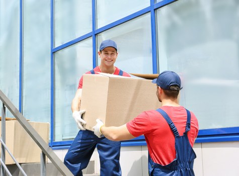 Customer complaint review process during a removal service